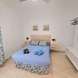 Apt. Cerca De La Playa Y Airport Apartamento Málaga